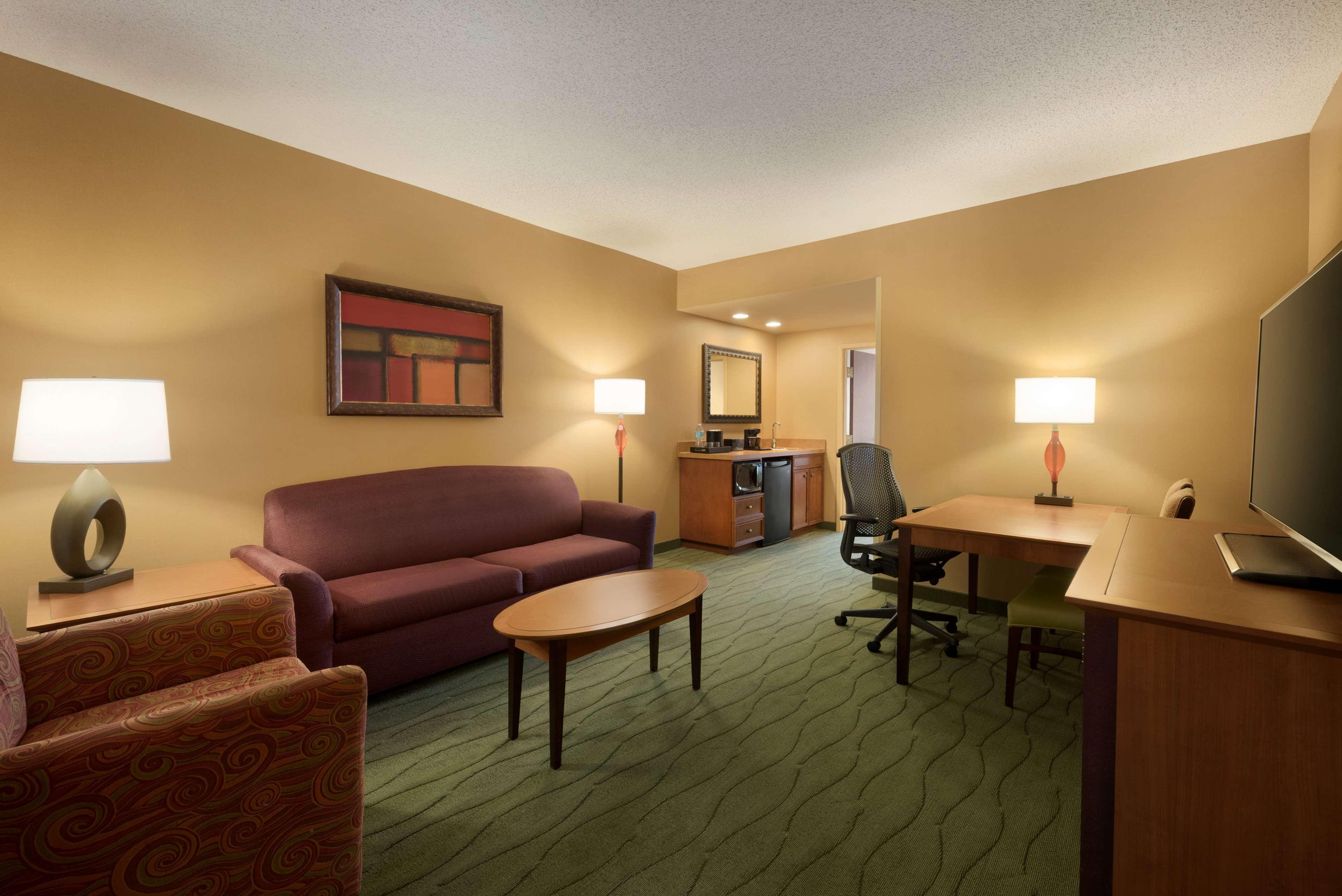 Embassy Suites East Peoria Hotel And Riverfront Conference Center Extérieur photo