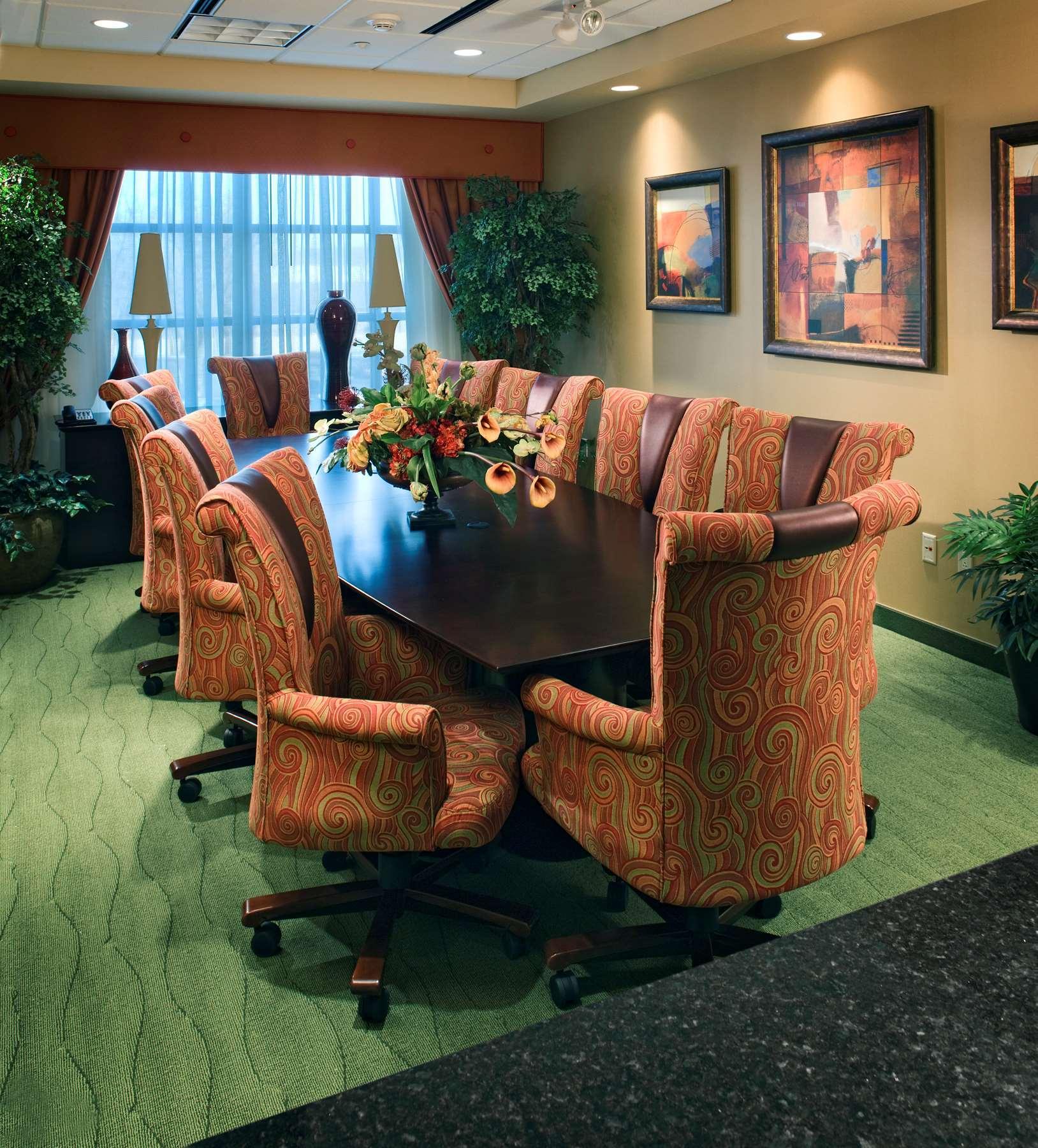 Embassy Suites East Peoria Hotel And Riverfront Conference Center Facilités photo