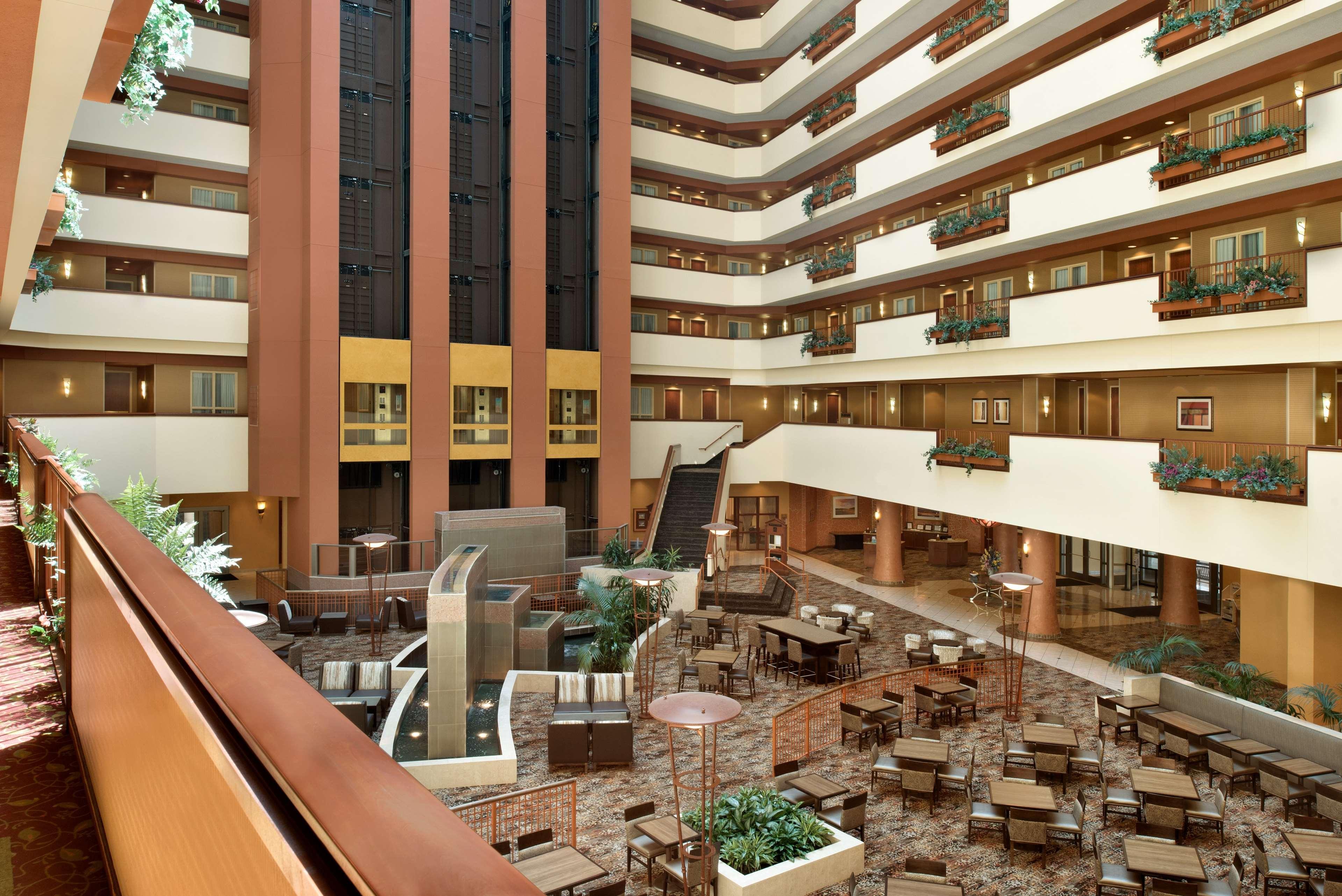 Embassy Suites East Peoria Hotel And Riverfront Conference Center Extérieur photo