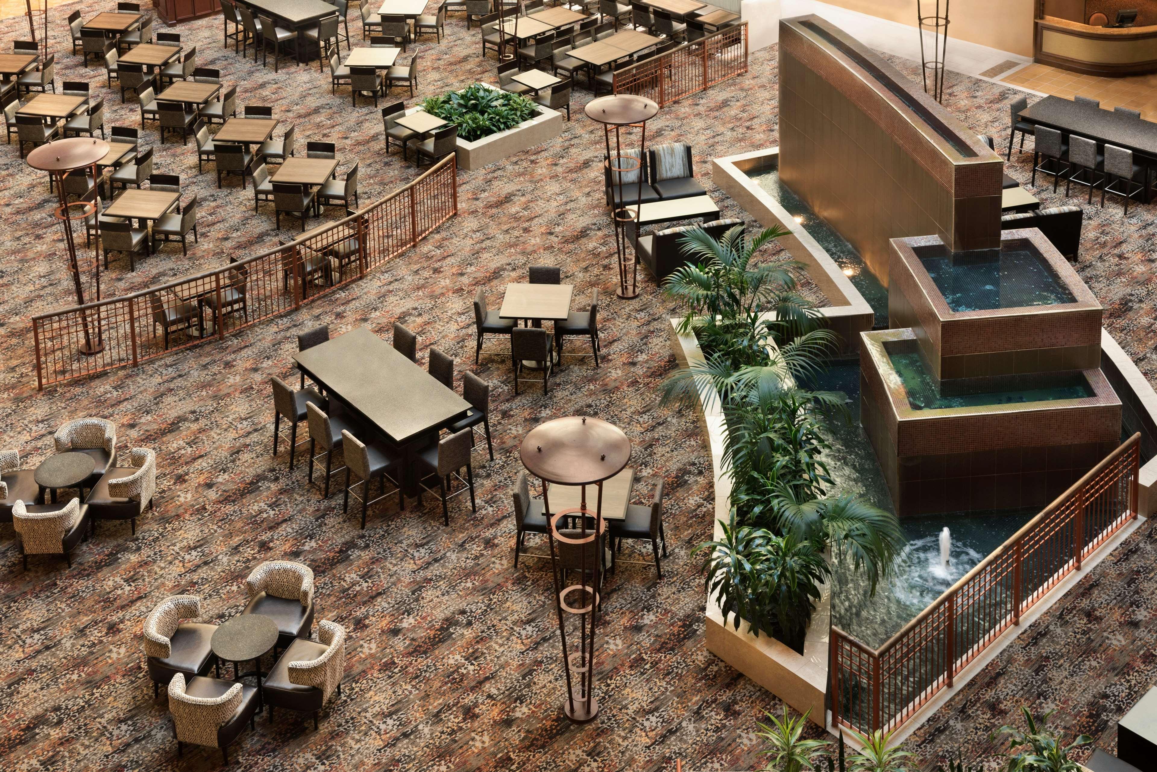 Embassy Suites East Peoria Hotel And Riverfront Conference Center Extérieur photo