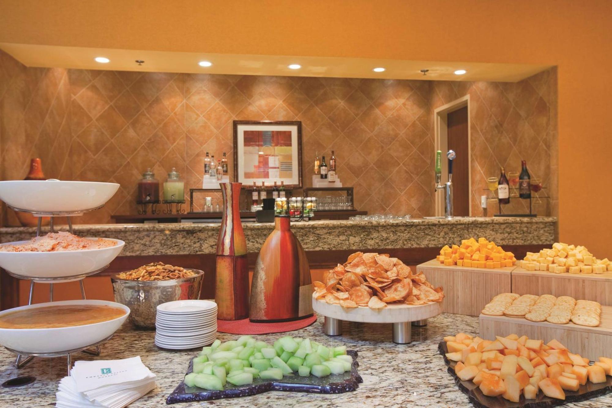 Embassy Suites East Peoria Hotel And Riverfront Conference Center Extérieur photo