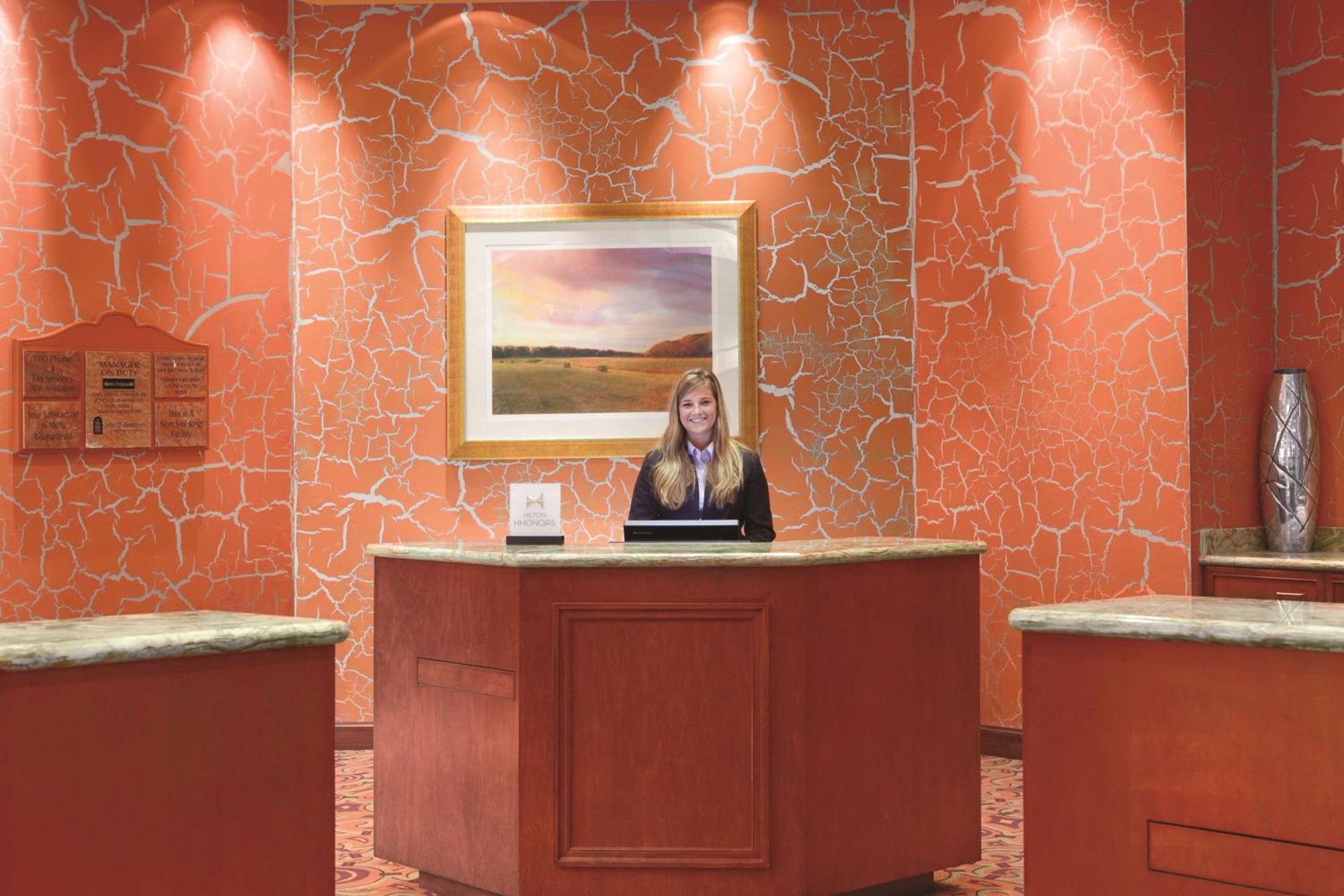 Embassy Suites East Peoria Hotel And Riverfront Conference Center Extérieur photo