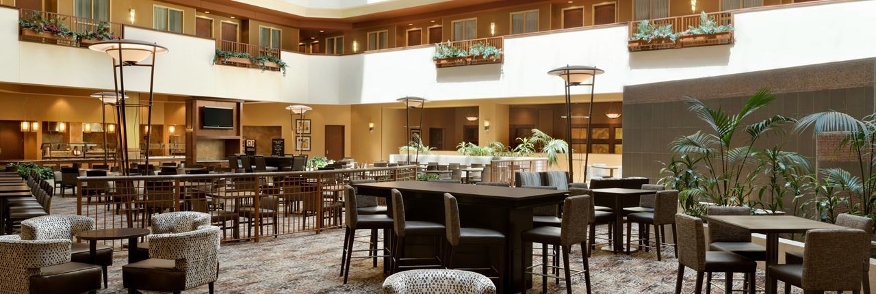 Embassy Suites East Peoria Hotel And Riverfront Conference Center Extérieur photo